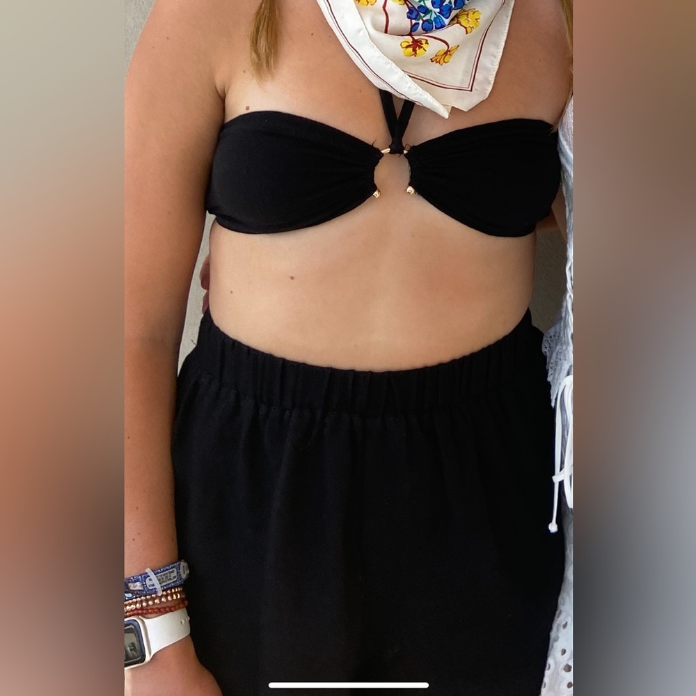 Black shorts and bra top set, perfect for music festivals!